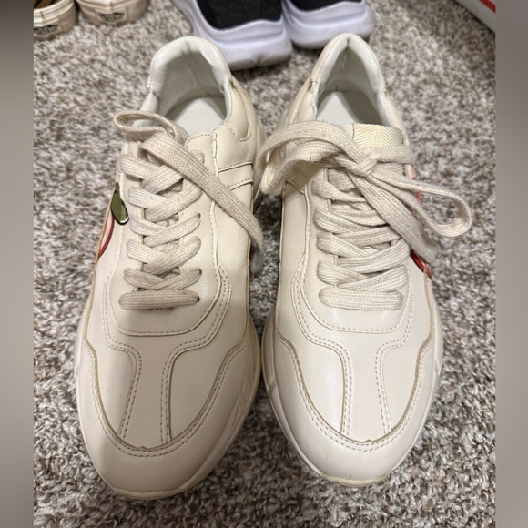 Gucci sneakers - Picture 1 of 7